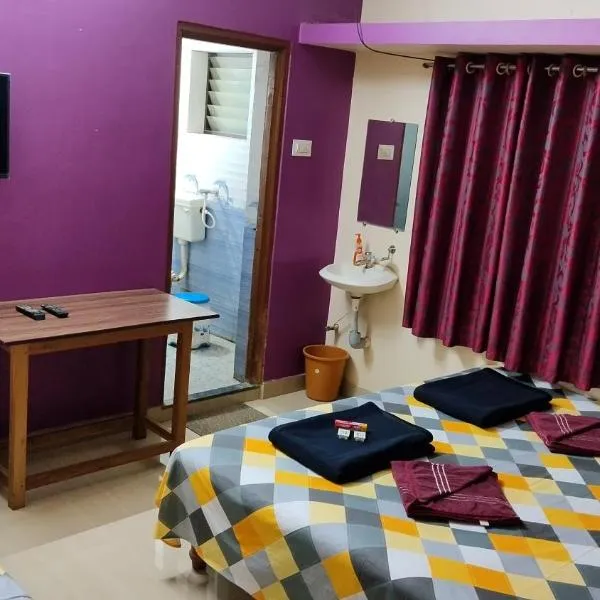 DANDELI CROCODILE EDGE HOME STAY, hôtel à Ganeshgudi