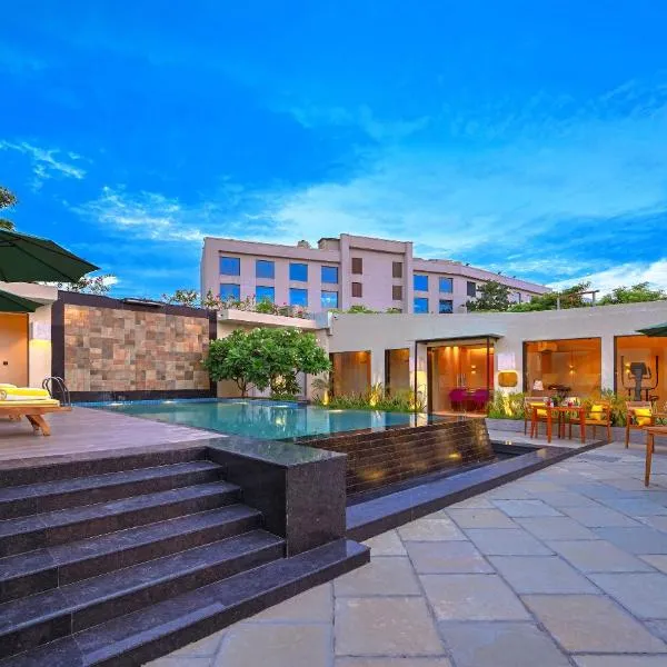 Royale Sarovar Portico Agra, Hotel in Agra