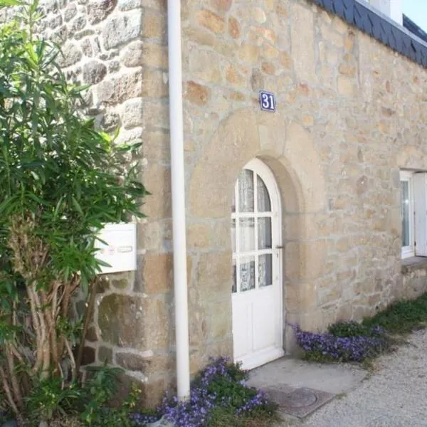 Charmante maison de pecheur dans le Golfe du Morbihan, hotel v destinácii Arzon