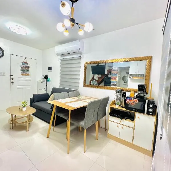 Nyssa Crib 2BR Whole Townhouse Camella Bacolod South, hotel en Bacolod