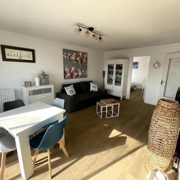 Hisse et Oh, T2 avec balcon vue port et parking, hôtel à Vannes