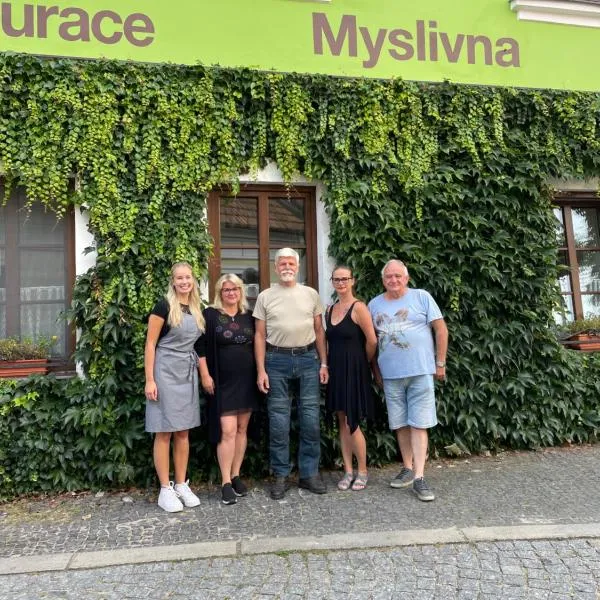 Rodinný hotel Myslivna, hotel v destinaci Třeboň