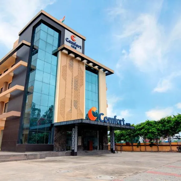 Comfort Inn Karnal, hotel v destinaci Tirāwari
