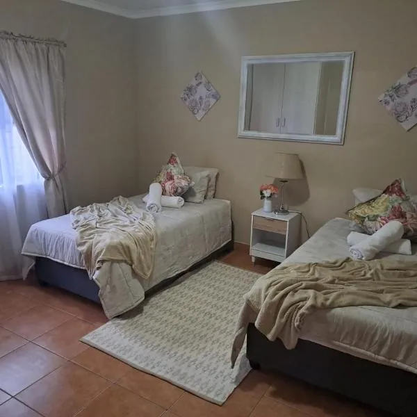 M&M Self Catering, hotel v destinaci Richards Bay