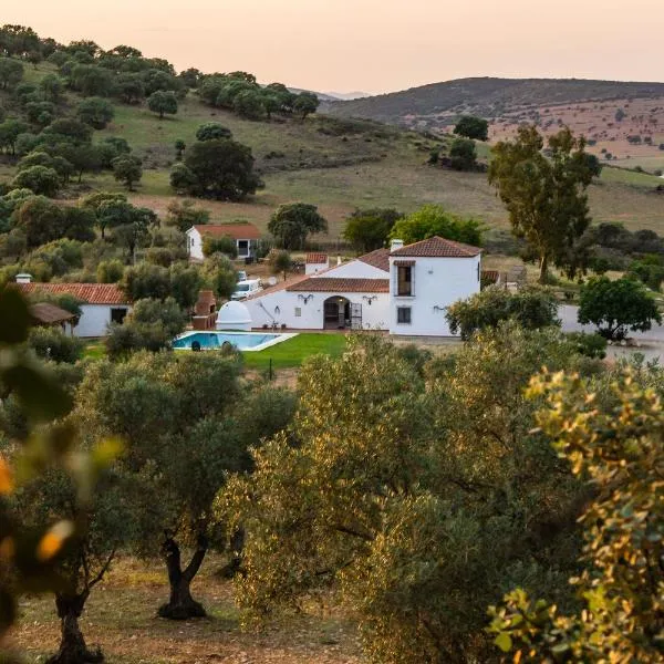 Casa Rural Finca Las Picazas, hotel v destinaci Peñarroya-Pueblonuevo