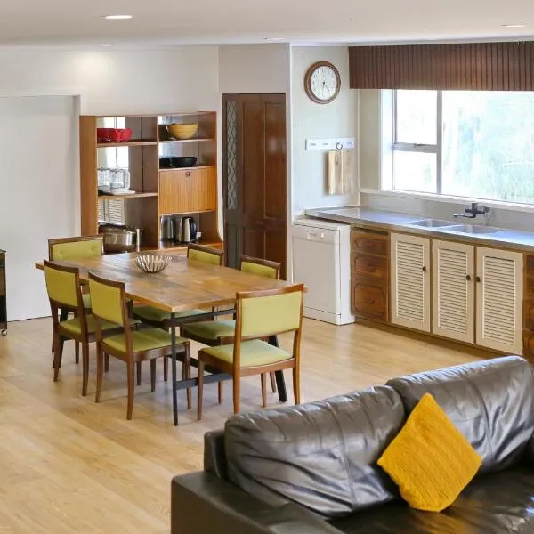 Big family house Easy to Airport, hotel v Aucklandu