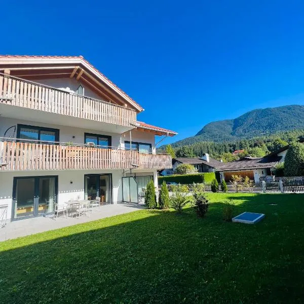 Hubertus Terrace&Garden Apartment, hotel v destinaci Garmisch-Partenkirchen