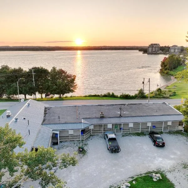 Lakeside Inn, hotel en Orillia