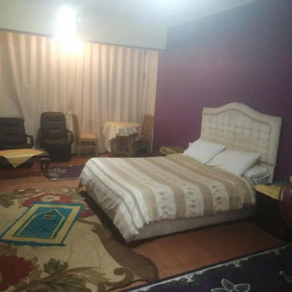 Hotel Room with Breakfast -Beni sweif, hotel in Beni Suef