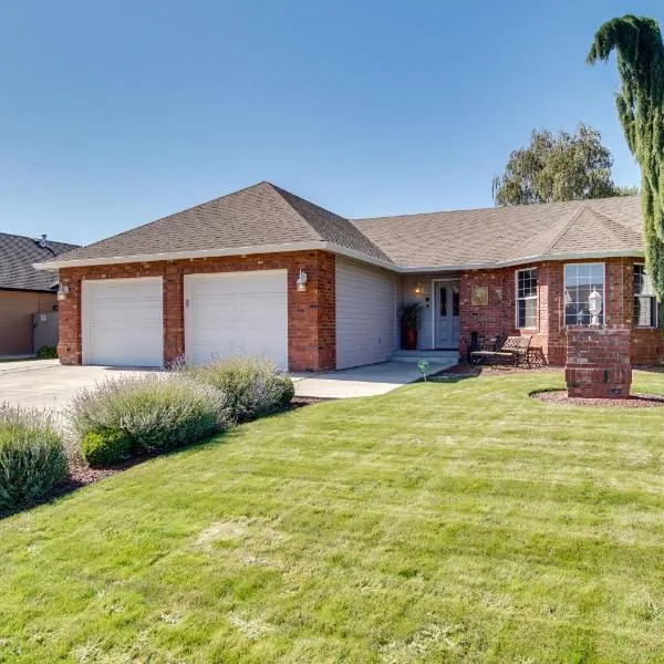 6 Mi to Dtwn Yakima: Central Washington Home, hotel en Yakima