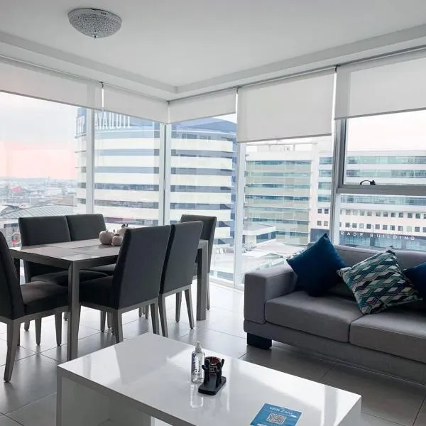 Lujoso depa con vista a todo Guayaquil!, hotel en Guayaquil