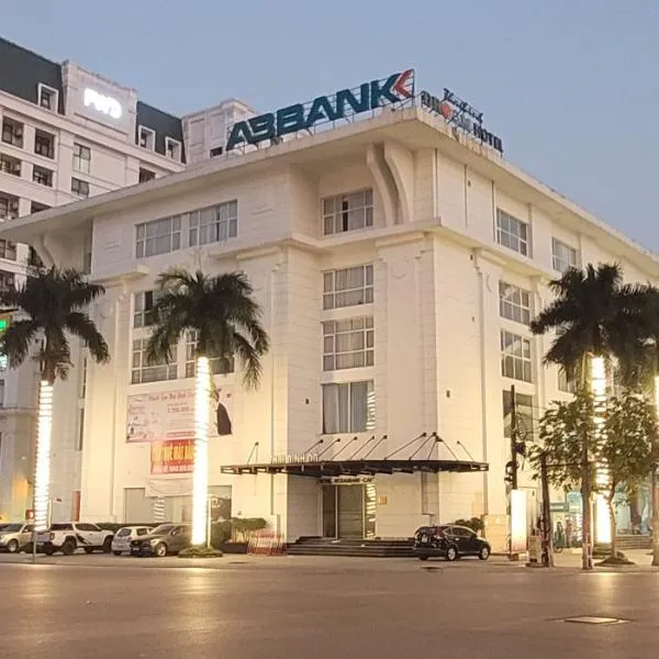Khách sạn Thái Bình Dream, hotel in Lạc Thành