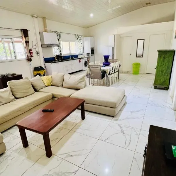 Homely 3 bedroom apartment perfect for your dream getaway!, hotelli kohteessa Eton