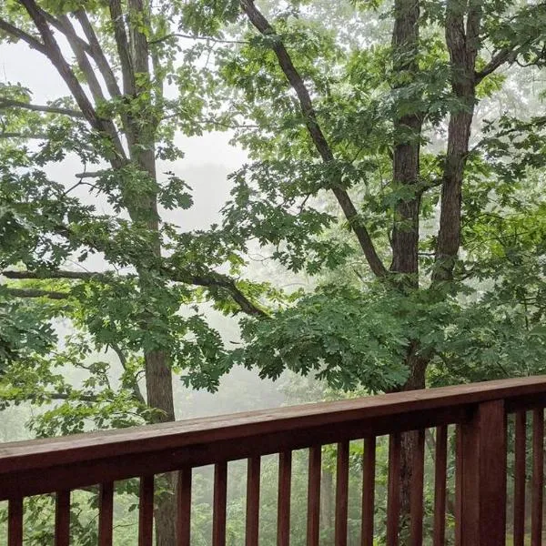 Corner Lake Getaway, hotel v destinaci Bella Vista