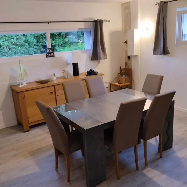 Maison rénovée, hotel v destinaci Millières