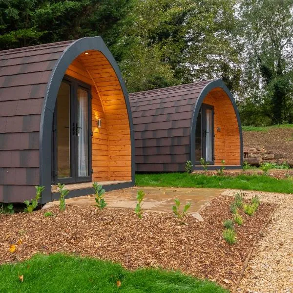 The Plough Inn Cabins, hotel v destinaci Ramsden