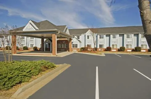 America's Best Value Inn & Suites-McDonough, hotel in McDonough