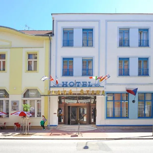 Hotel Zlatá Štika, hotel di Pardubice