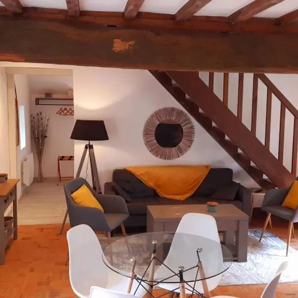 Gîte Les Fourmilières, hotell i Ligny-le-Ribault