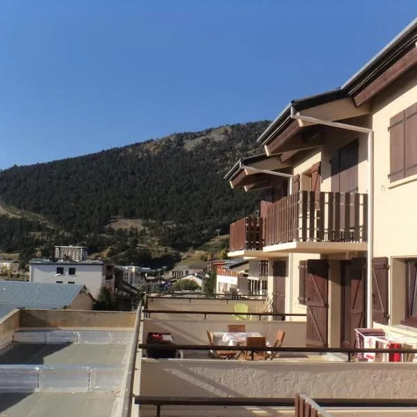 Appart T2 cabine grande terrasse classé 2 *, hotel in Les Angles