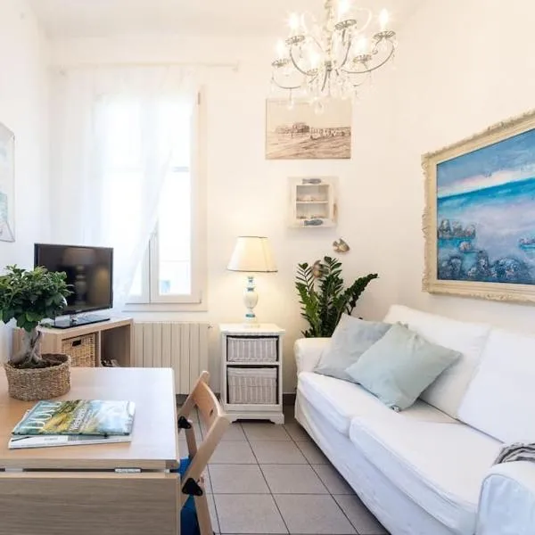 [Art of Living] 100 meters from the sea., hotel v destinaci Marina di Pietrasanta