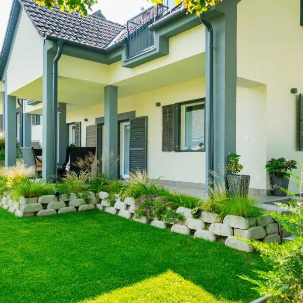 Hársliget Apartman, hotel v destinaci Nagymaros