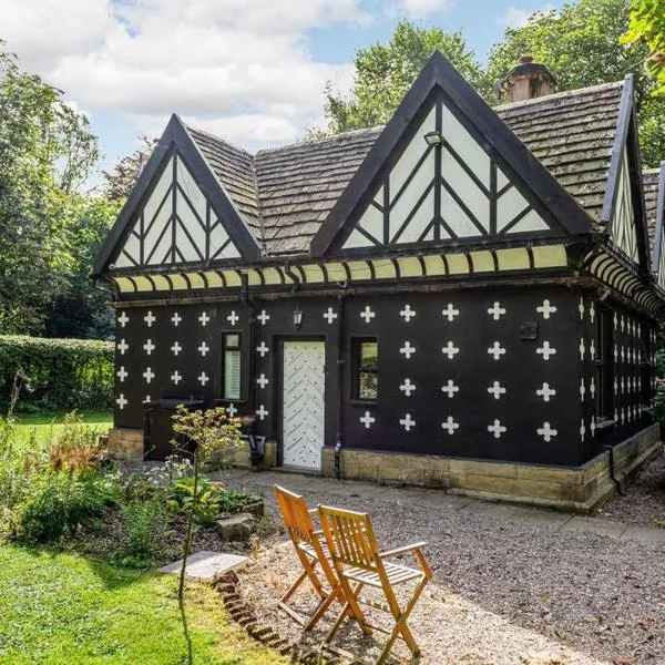 The Gatehouse at Samlesbury Hall, hotel in Samlesbury