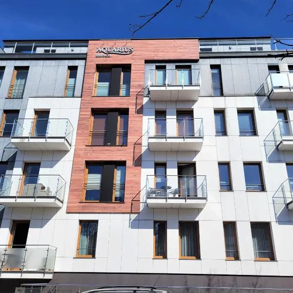 Apartament Bryza Aquarius - z miejscem parkingowym, khách sạn ở Ustka