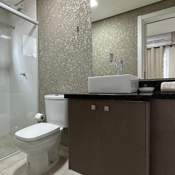 Apartamento novinho e confortável no centro de Foz - Foto 3