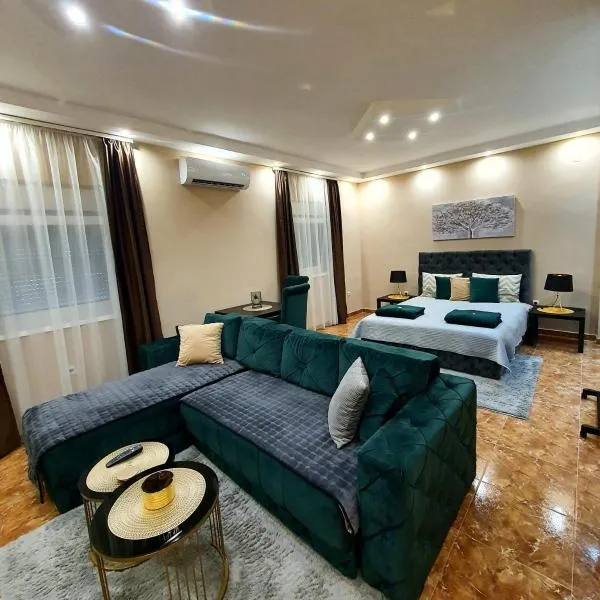 Emerald Apartment Belgrade, hotel a Senjak (historical)