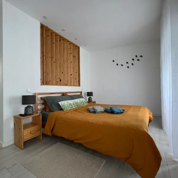 Urban 44 Guest House, hotel en Ponta Delgada