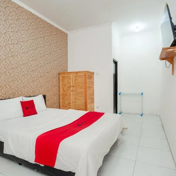 RedDoorz Syariah near Jatisampurna Hospital, hotel in Bekasi