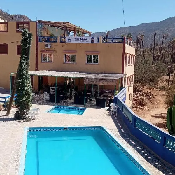 gite rurale Sousse paradis Vallée, hotel en Inraren