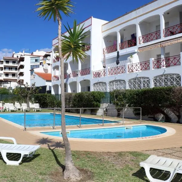 Apartamentos King's, khách sạn ở Quarteira