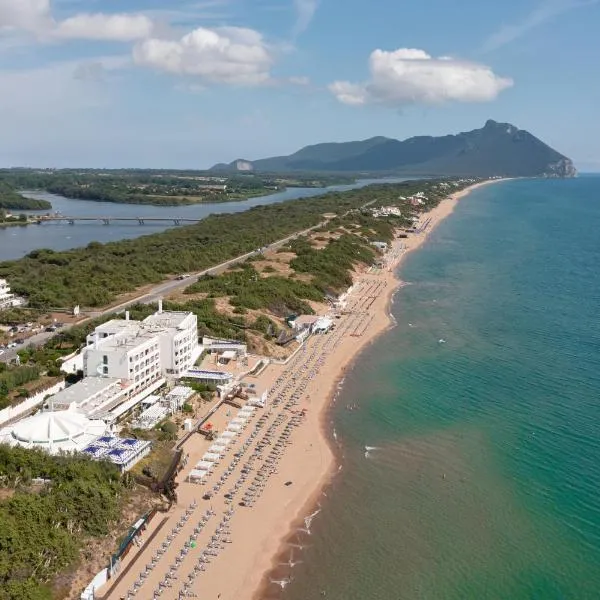 Hotel Oasi Di Kufra, khách sạn ở Sabaudia