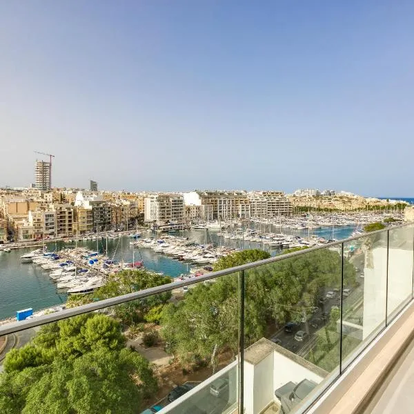 Wonderful marina 3BR home, with LUX interior w/AC by 360 Estates, ξενοδοχείο σε Tal-Pietà