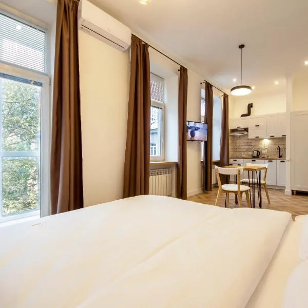 Idea Design Apart-Hotel Chykalenka、キーウのホテル