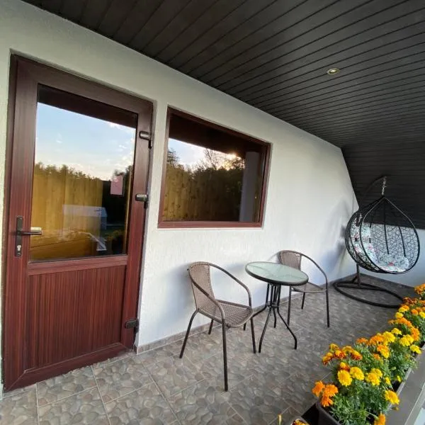 KRI Holiday House, hôtel à Alūksne