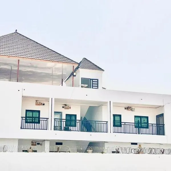 Ej guest house, hotel v destinaci Sere Kunda