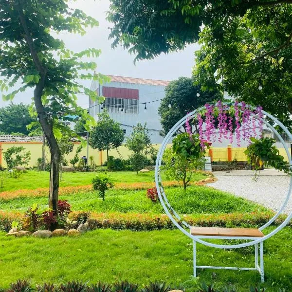 Homestay Bài Văn garden, hotell i Ba Vì