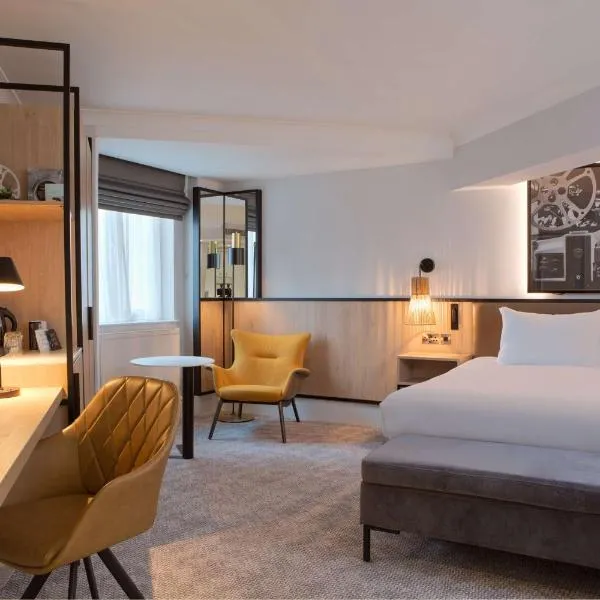 DoubleTree by Hilton London Elstree, hotel in Borehamwood