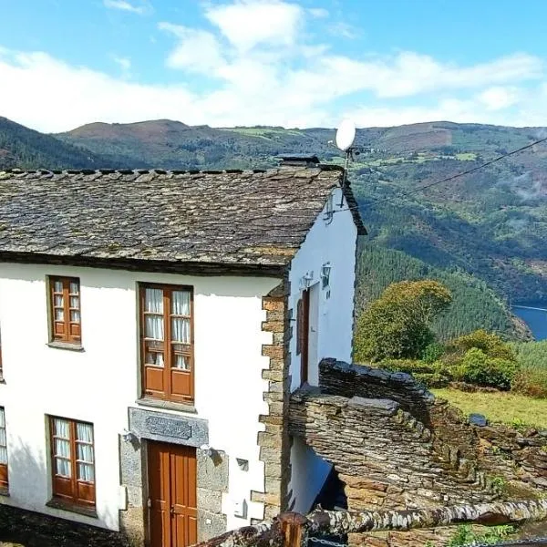 Apartamentos Rurales San Esteban de los Buitres - Illano, hotel en San Esteban