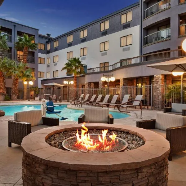 Courtyard By Marriott Las Vegas Stadium Area、ラスベガスのホテル