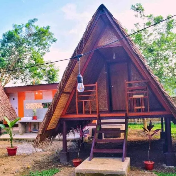 HIRAYA Camp Site - FREE use of SCOOTER for NIPA HUTS, hotel v destinaci El Nido
