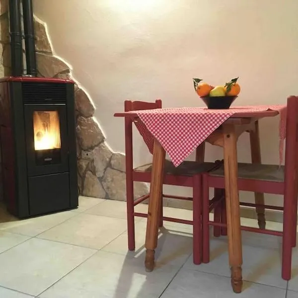 Il Cottage di Stella incantevole appartamento, hotel a SantʼOreste