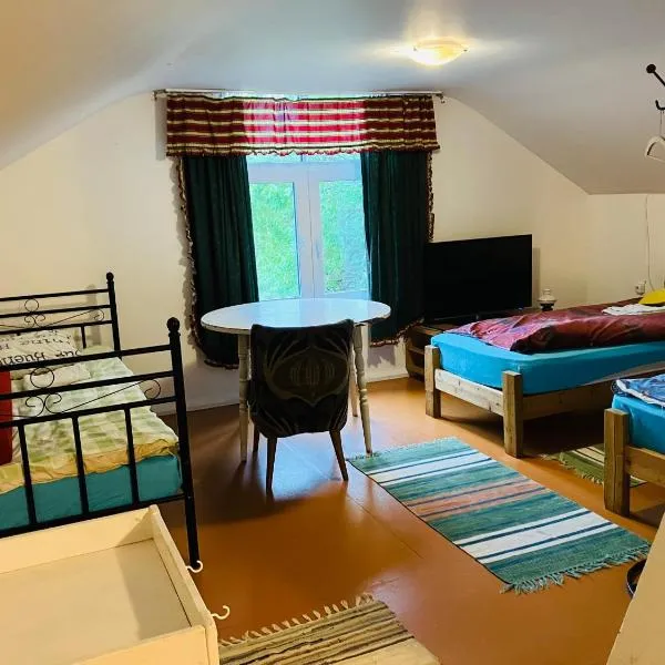 Karske stuudiokorter, hotel a Tapa