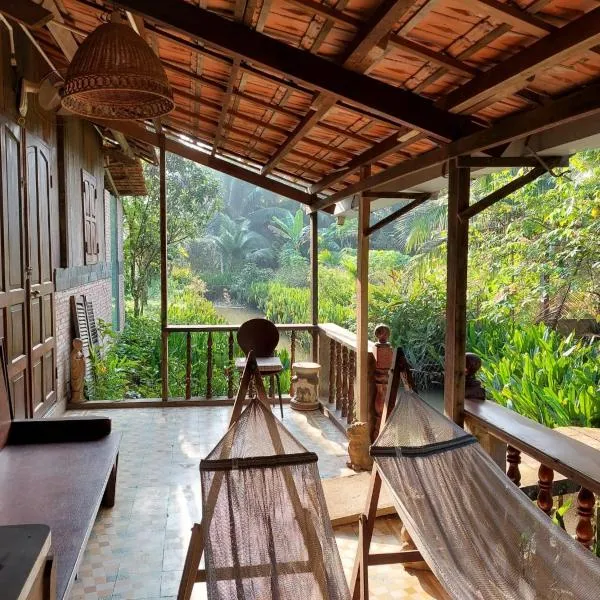 Charming Countryside Homestay, hotell i Ben Tre