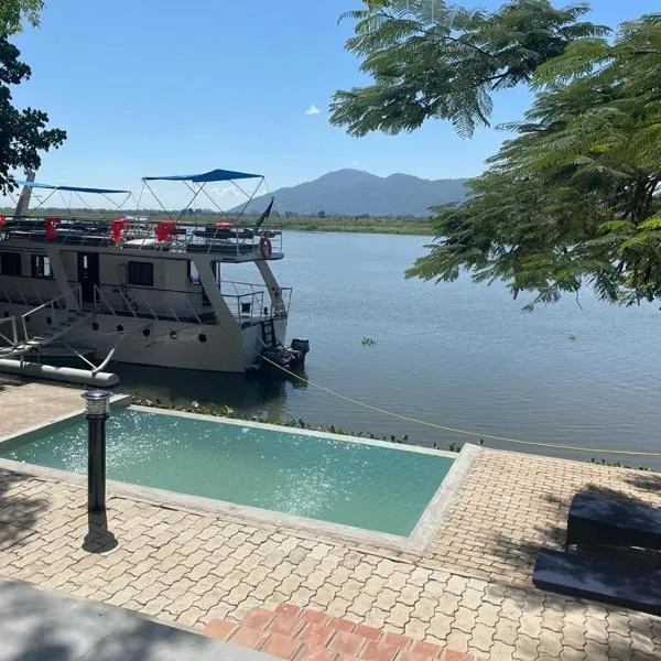 Waters Edge Liwonde, hotel v destinaci Liwonde