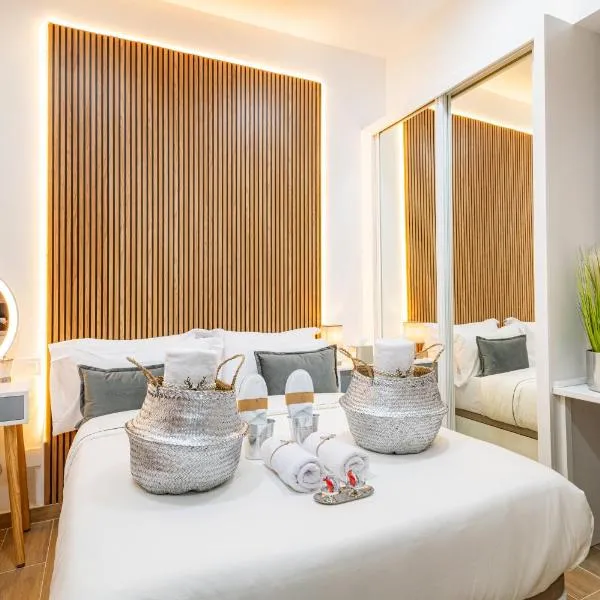 Sleep, Shower and coffee near Madrid's Gran Via, hotel v destinaci Madrid