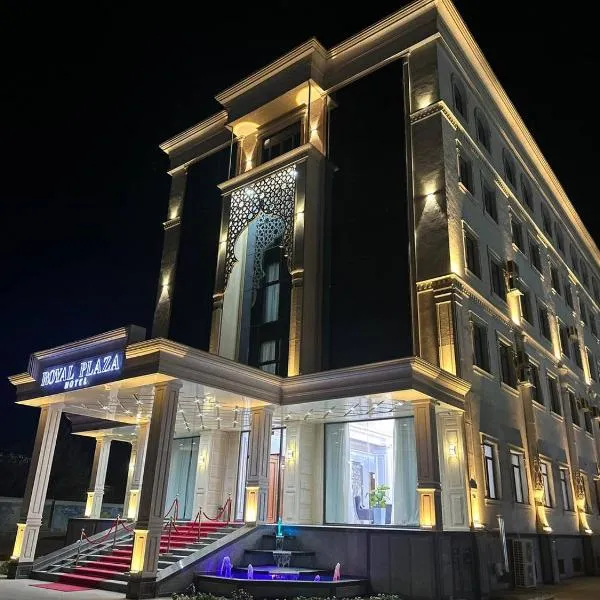 Royal Plaza, hotel sa Qarshi